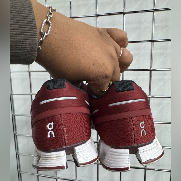 ON RUNNING W CLOUD Sneakers in Ruby Colorway women’s size 7.5 - Picture 11 of 11